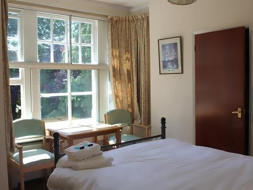 Shelford Couette-café 2*